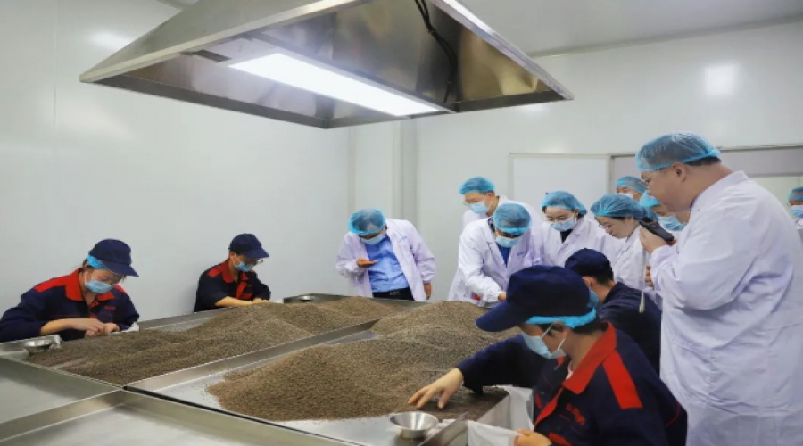 “科技助企强赋能·资源创新助发展”陕西中医药管理局等专家团队莅临壹号平台注册链接_壹号平台下载安装视察调研